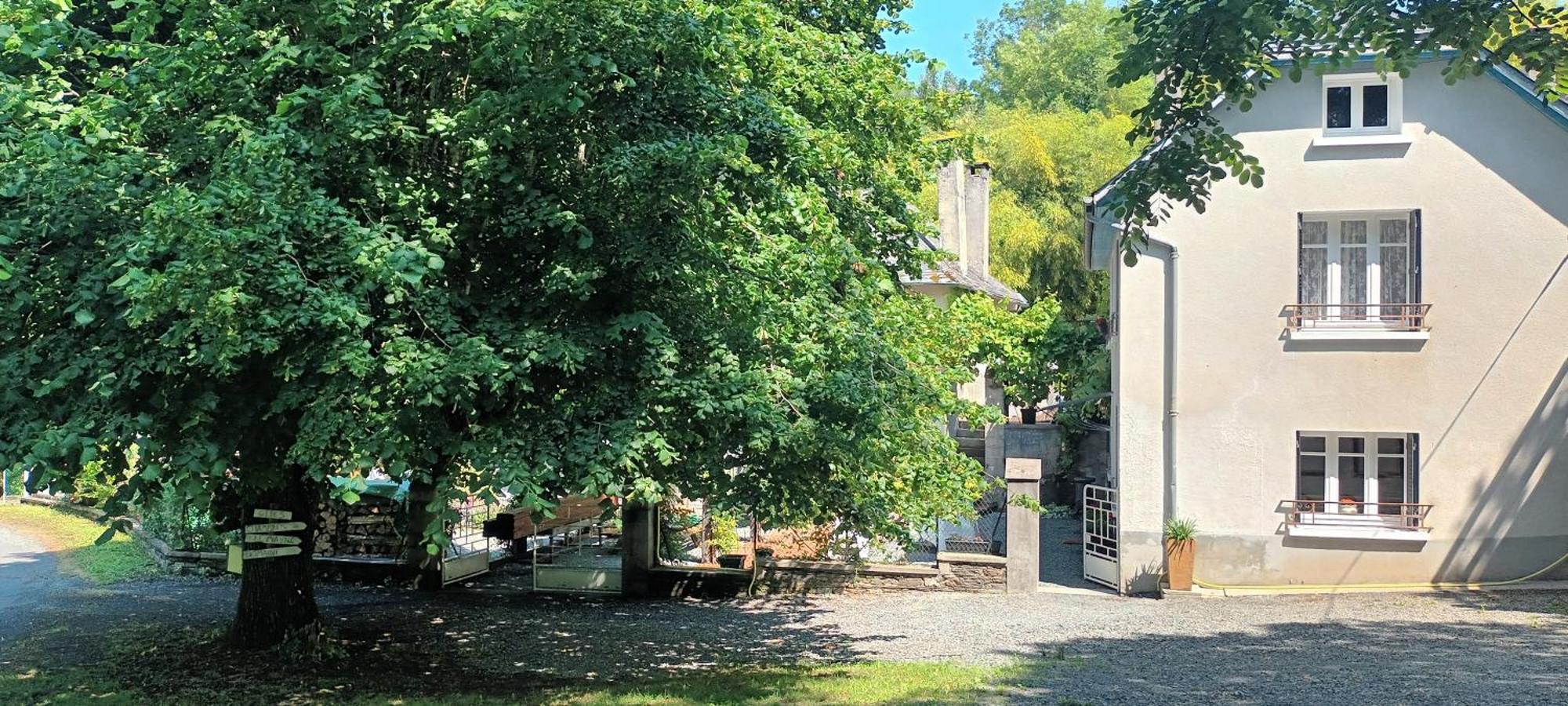 Domaine Le Mayne Chabrignac Exterior photo